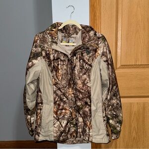 Cabela's Outfit Her ZONZ Woodlands Fleece Camouflage Hunting Coat Size Small